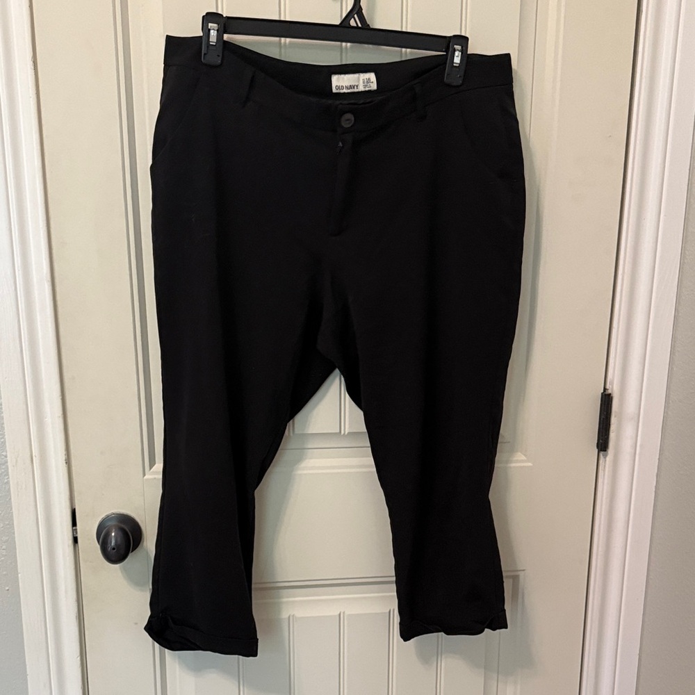Old Navy Black Ankle Pants